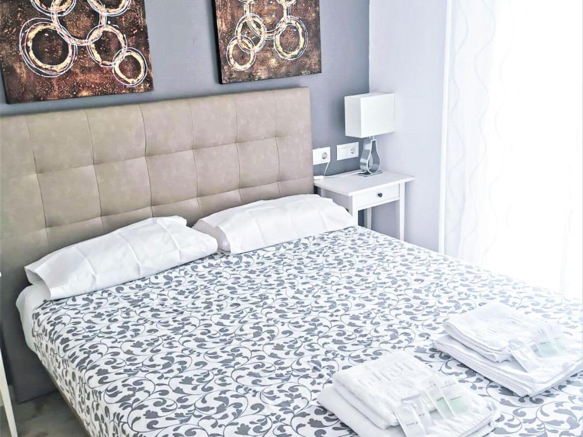 Snug Holiday Home Right In The Center Of M Laga Málaga Exterior foto